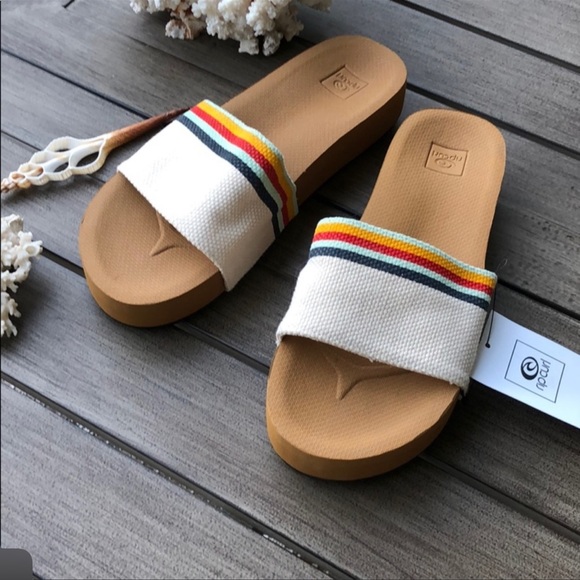 🔆RIP CURL🔆SLIDE SLIP ON’S POOL BEACH SANDALS - Picture 4 of 7